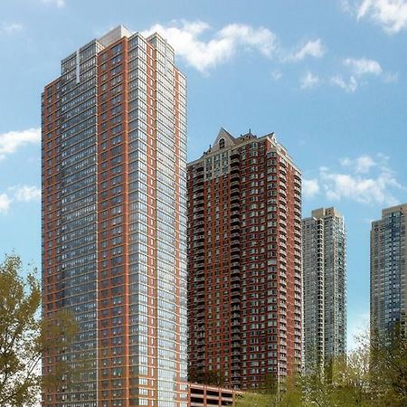 Global Luxury Suites At Newport Jersey City Buitenkant foto